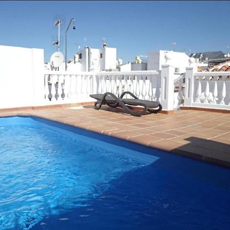 Las Flores Apartments Нерха Экстерьер фото