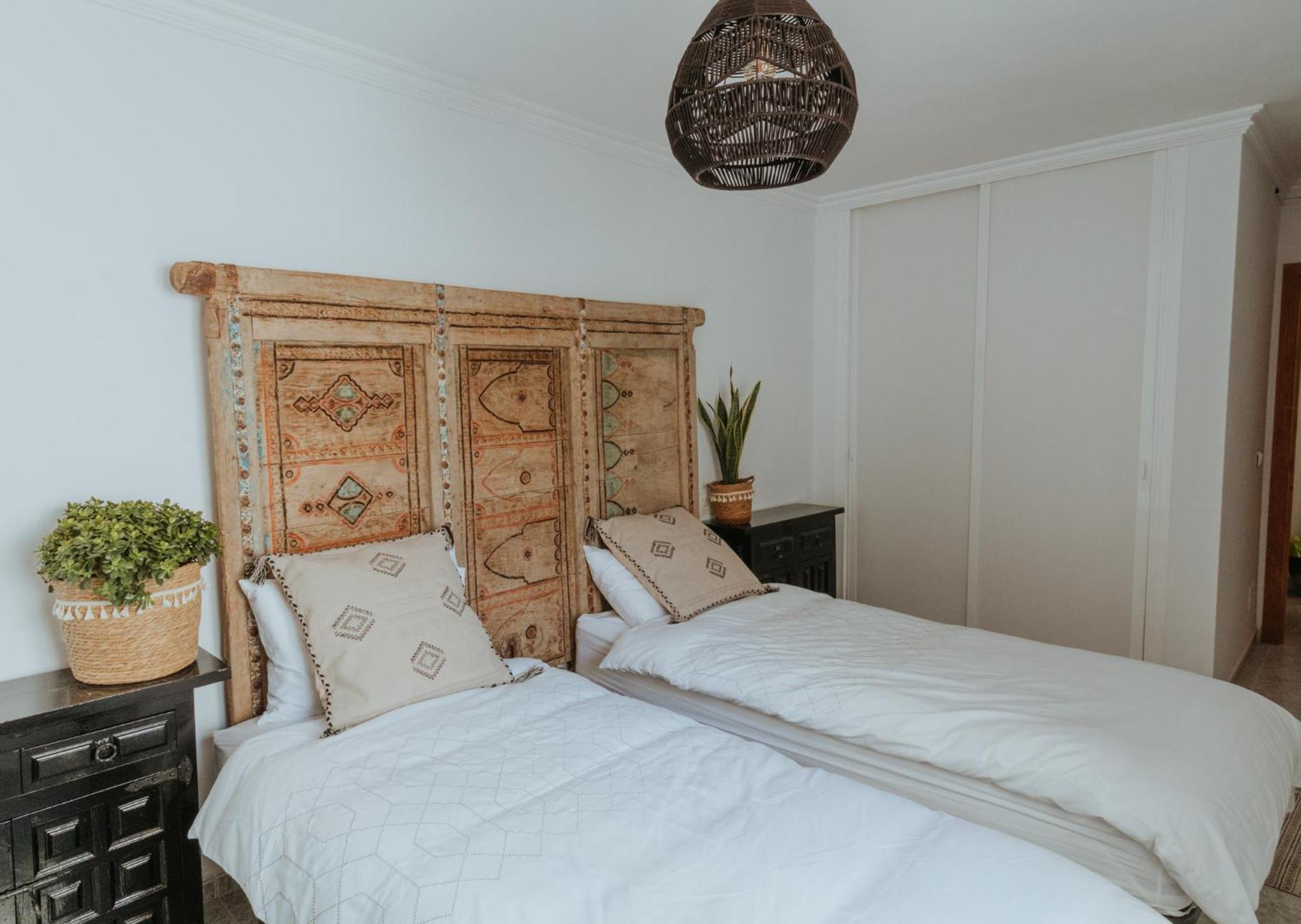 Las Flores Apartments Нерха Экстерьер фото