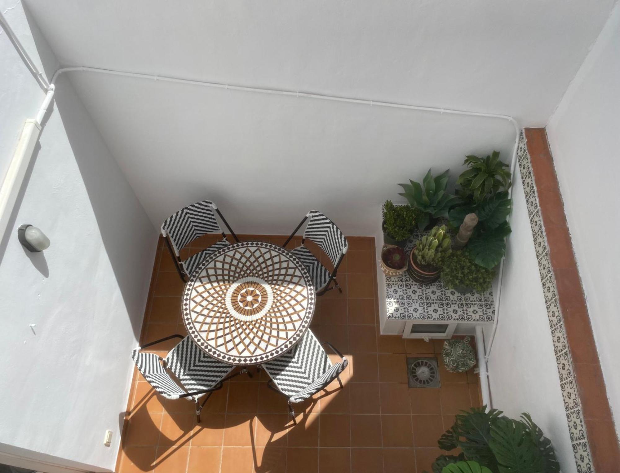 Las Flores Apartments Нерха Экстерьер фото