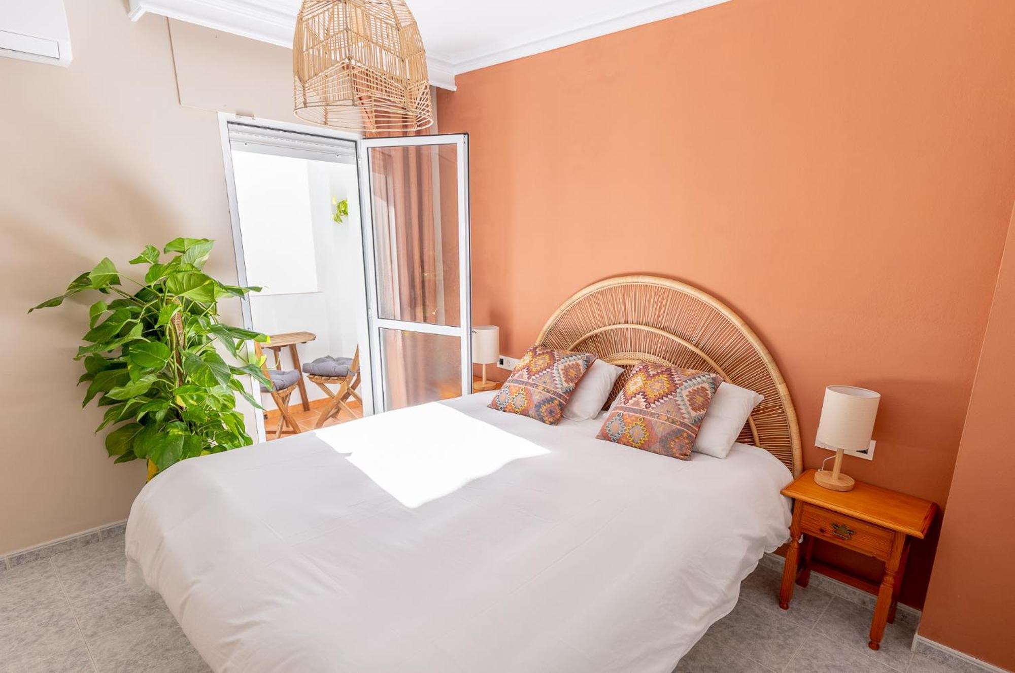 Las Flores Apartments Нерха Экстерьер фото
